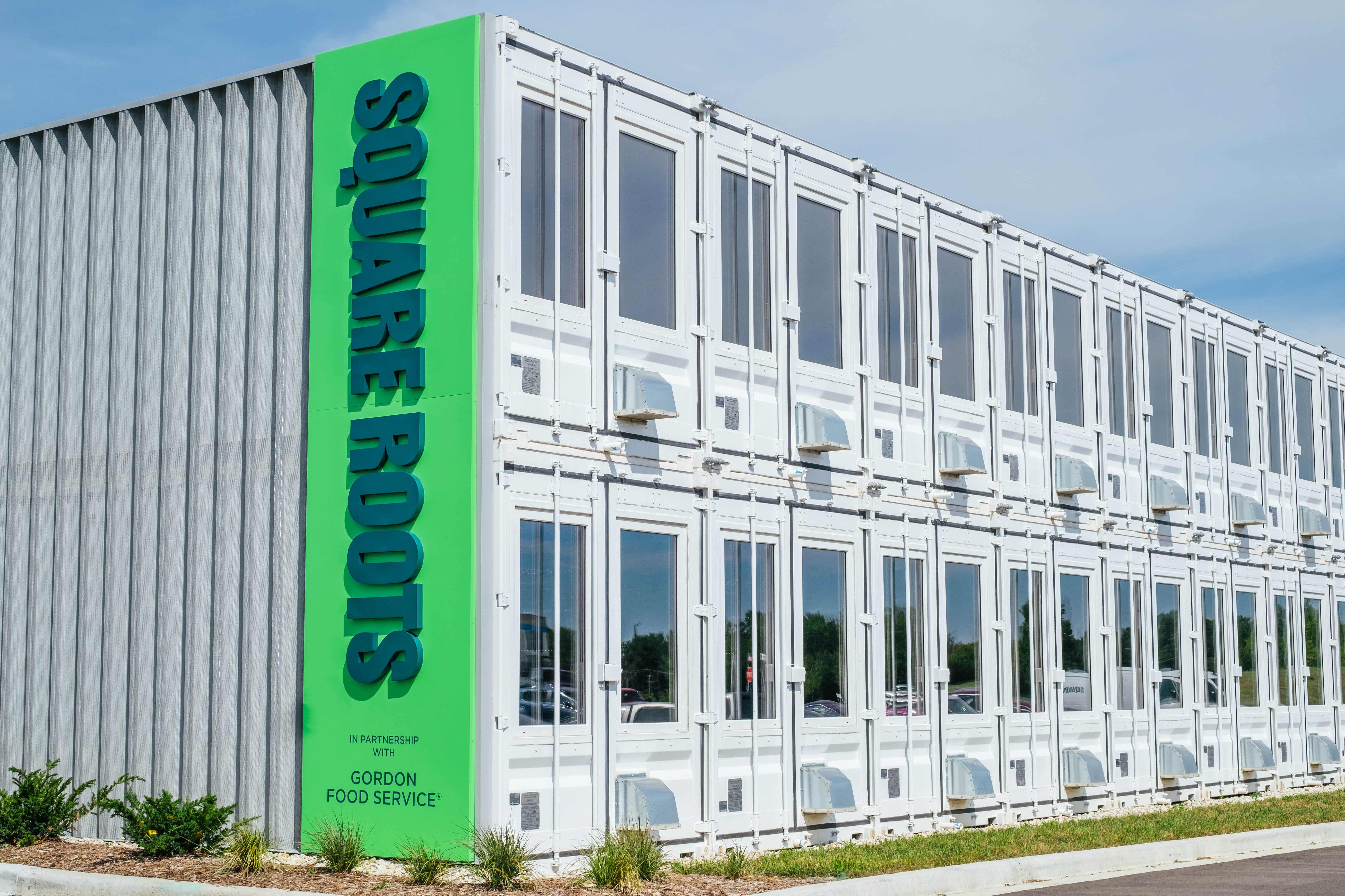 Square Roots Celebrates New Indoor Farm in Kenosha With Gordon Food Service